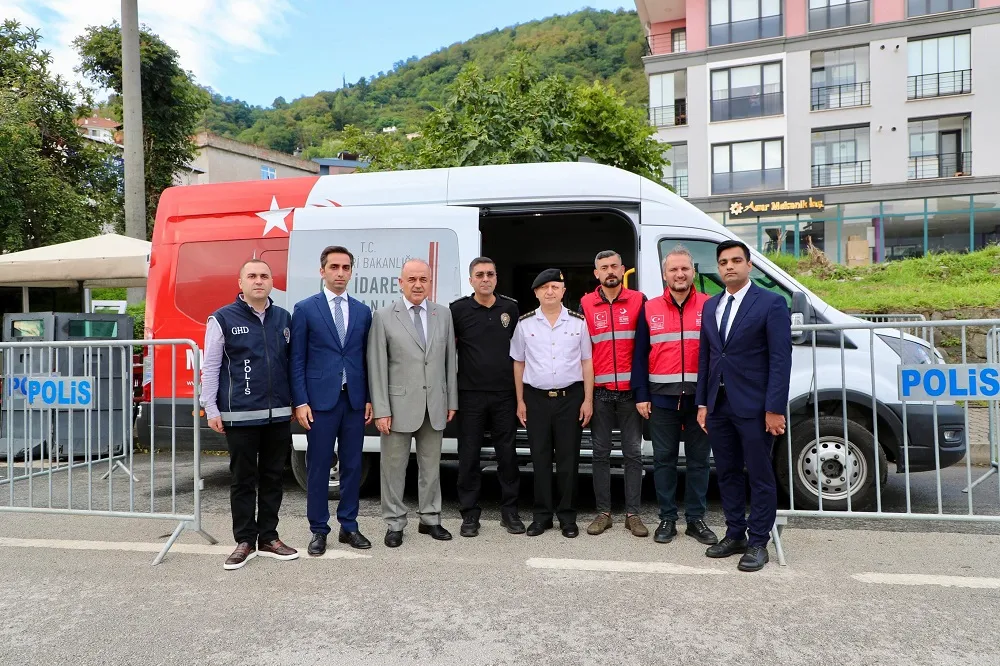 Vali Erol, Düzensiz Göçmenlere Yönelik Hizmetleri Denetledi