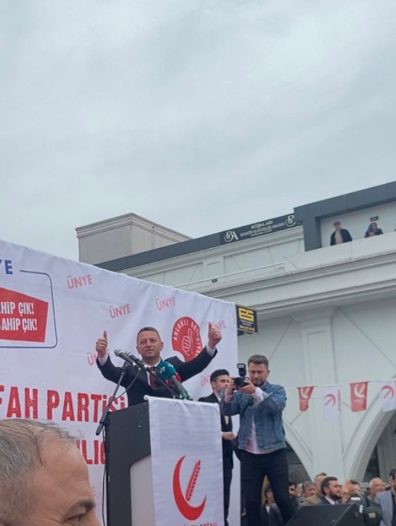 ERBAKAN’A ÜNYE’DE BÜYÜK İLGİ