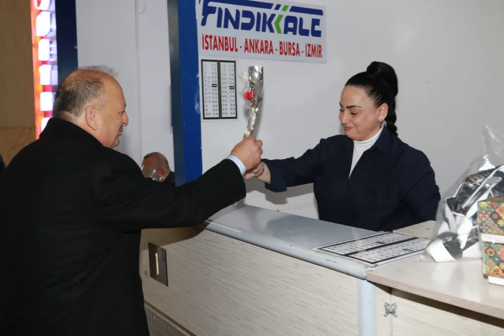 BAŞKAN TAVLI KADINLAR GÜNÜNÜ KUTLADI