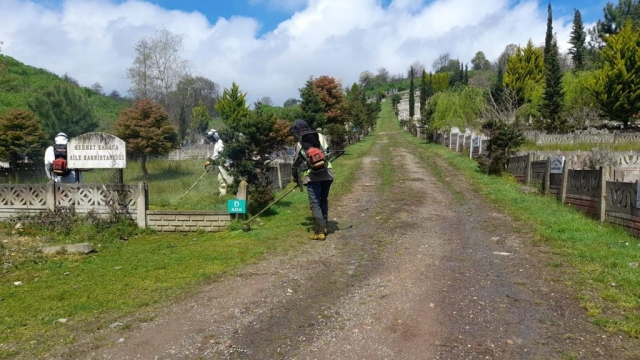 19 İLÇE MEZARLIĞINDA KUR’AN-I KERİM OKUNACAK