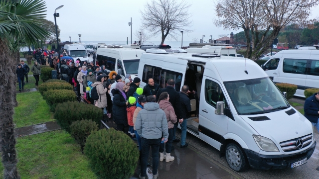 ÇAMBAŞI’NA BU SABAH 40’I AŞKIN, YARINDA 50 ARAÇLA ÜCRETSİZ SEFER DÜZENLENECEK