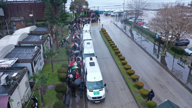 ÇAMBAŞI’NA BU SABAH 40’I AŞKIN, YARINDA 50 ARAÇLA ÜCRETSİZ SEFER DÜZENLENECEK