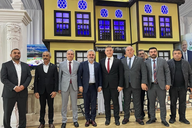 KARAGÖZ ORDU GÜNLERİNDE HEMŞERİLERİ İLE BİR ARADA OLDU