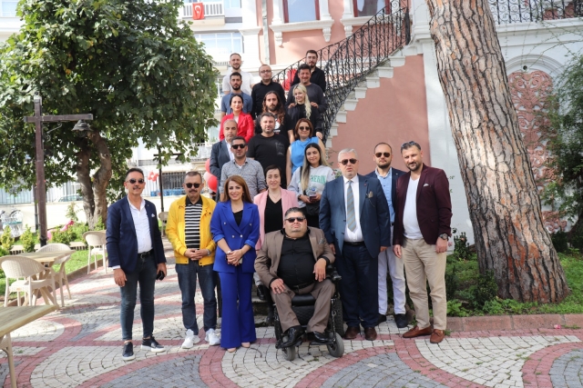 ÜNYE BASININDAN CUMHURİYETİN 100. YILI BİRLİK BULUŞMASI