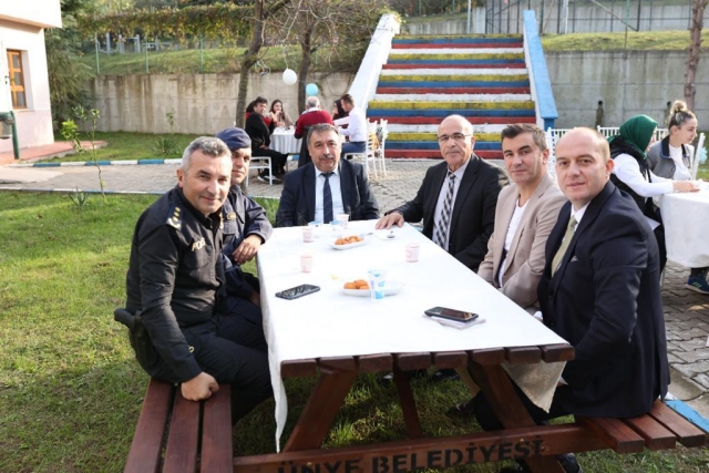 ÜNYE SABANCI ÇOCUK EVLERİ SİTESİNDE KALAN 11 ERKEK ÇOCUĞU İÇİN SÜNNET ŞÖLENİ YAPILDI