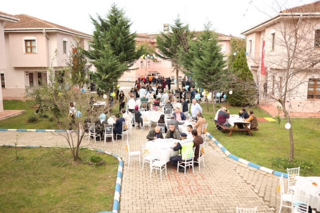 ÜNYE SABANCI ÇOCUK EVLERİ SİTESİNDE KALAN 11 ERKEK ÇOCUĞU İÇİN SÜNNET ŞÖLENİ YAPILDI