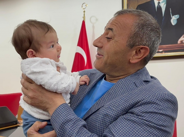 VALİ SONEL, “SİZLERİN MUTLULUĞU, BİZİM MUTLULUĞUMUZDUR”