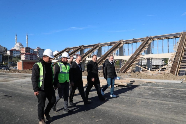 Vali Erol, Spor Tesislerinde İncelemede Bulundu