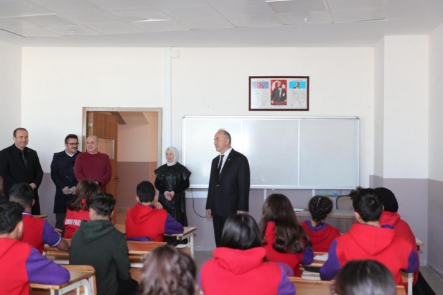 Vali Erol, Spor Tesislerinde İncelemede Bulundu